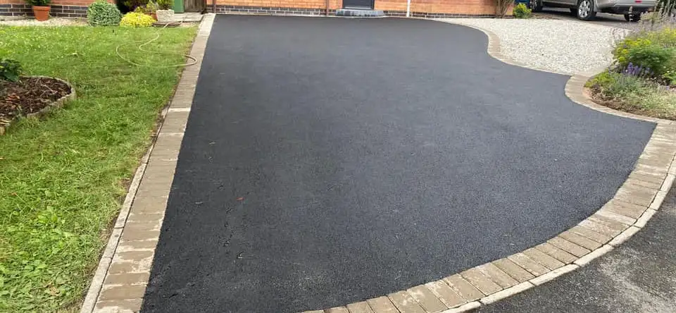 Asphalt Driveways - Durable & Fast Installs Across Worcestershire